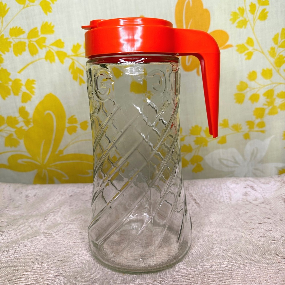 Vintage Tang Glass Pitcher Orange Plastic Lid Swirl Embossed Logo quart